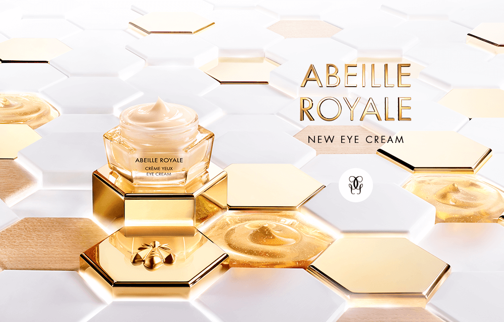 Guerlain Abeille Royale Replenishing Eye Cream 5 ml. อายครีมสูตรเข้มข้น จากส่วนผสมรอยัลเจลลี่ ช่วยปรับผิวรอบดวงตาที่บอบบางให้เรียบเรียน แน่นกระชับ และช่วยลดริ้วเส้น รอยพับ คืน ดวงตาหมองคล้ำ และหย่อนคล้อย ให้ กระจ่างใส เปล่งปลั่ง ให้ผิว รอบดวงตาอ่อนเยาว์ อย่างเห็นได้ชัด  พร้อมกลิ่นหอมอ่อนๆของน้ำผึ้ง และเกสรน้ำหวานที่สกัดจากดอกไม้ ช่วนปลอบประโลมผิวผ่อนคลาย